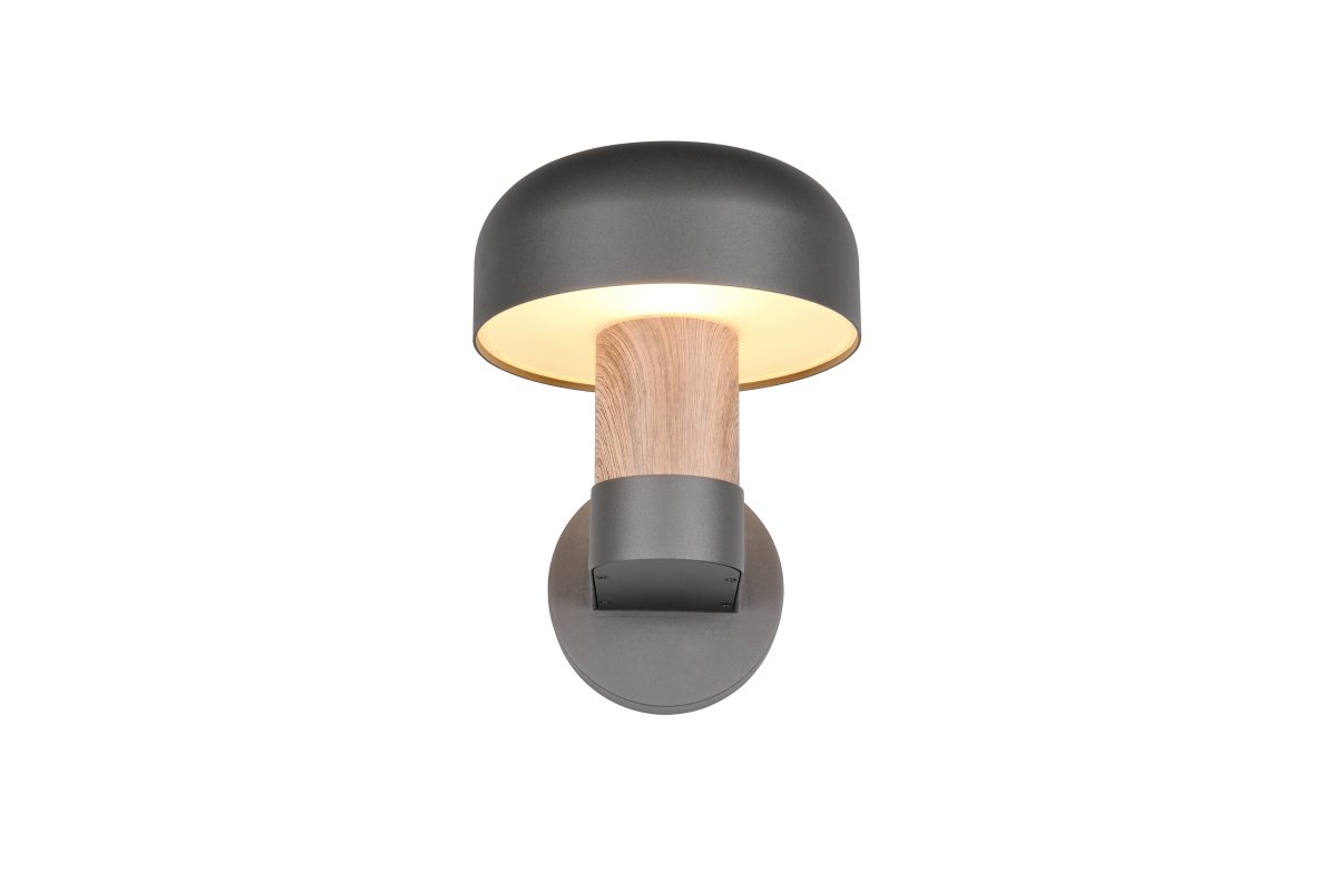 Fraser 24cm Imitasjon av tre utendørslampe Fra Trio Lighting - Fraser er laget av støpt aluminium og kombinerer moderne minimalisme med naturlige detaljer.