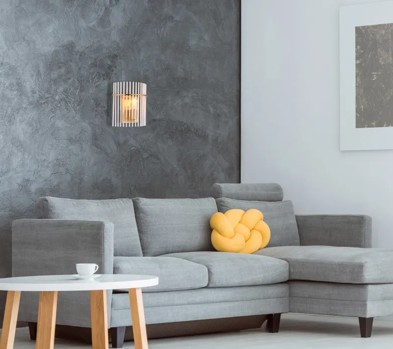 Gorley 26cm Gull vegglampe Fra Globo Lighting - Gorley &auml;r en elegant och sofistikerad v&auml;gglampa med en imponerande arkitektonisk design.