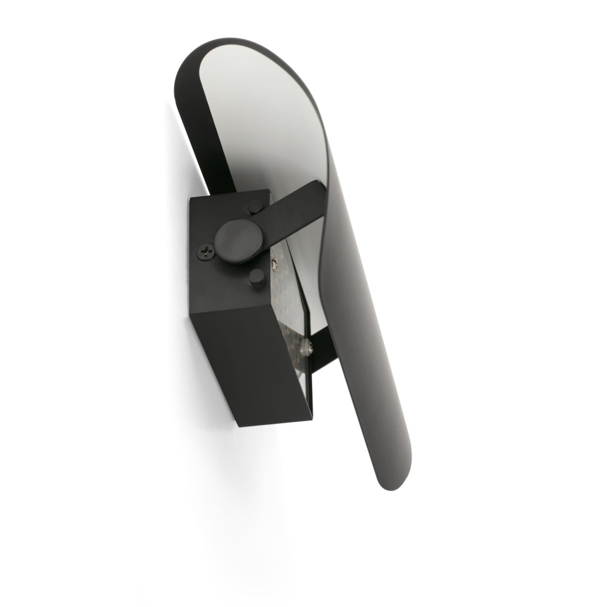 Novo 25cm Svart vegglampe Fra Faro Barcelona - Laget av metall og kan monteres b&aring;de vertikalt og horisontalt &ndash; perfekt for tilpasningsdyktige interi&oslash;rer.