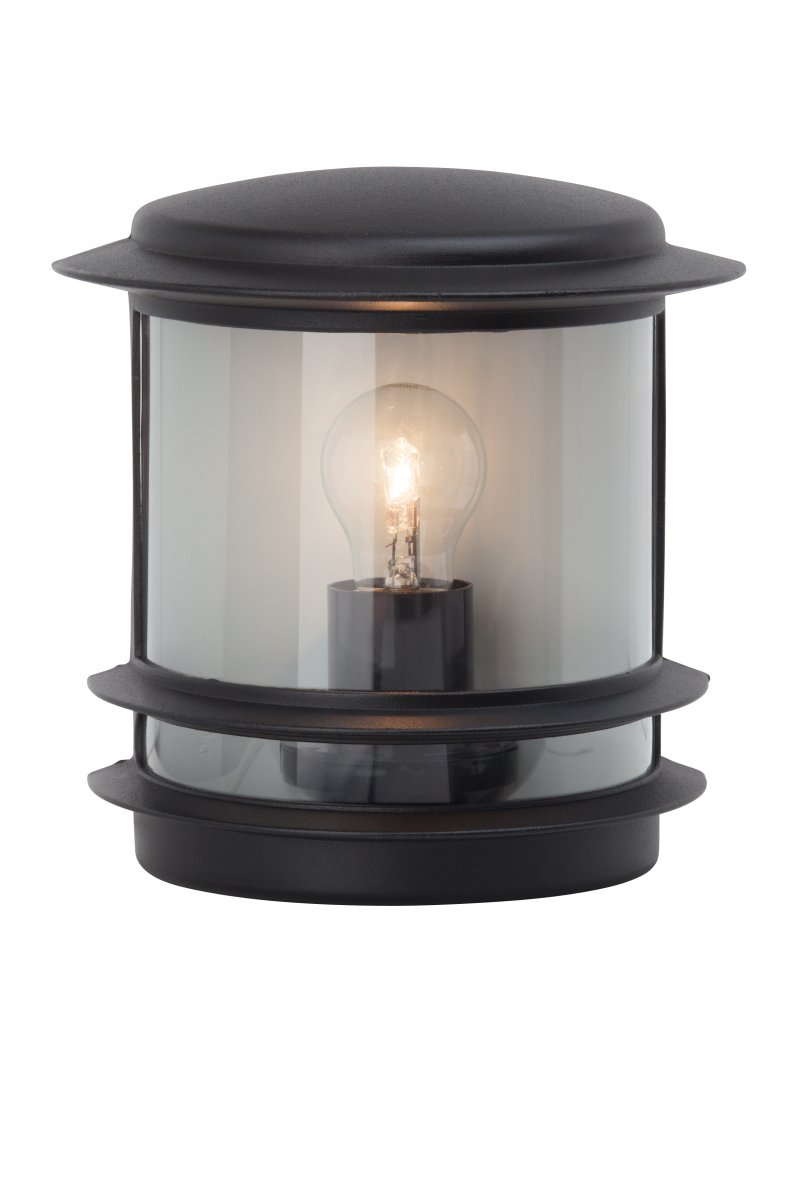 Hollywood Svart utendørslampe Fra Brilliant - Hollywood vegglampe for utendørs bruk er et allsidig valg som passer perfekt ved siden av inngangsdøren eller som dekorativ belysning på; husfasaden.