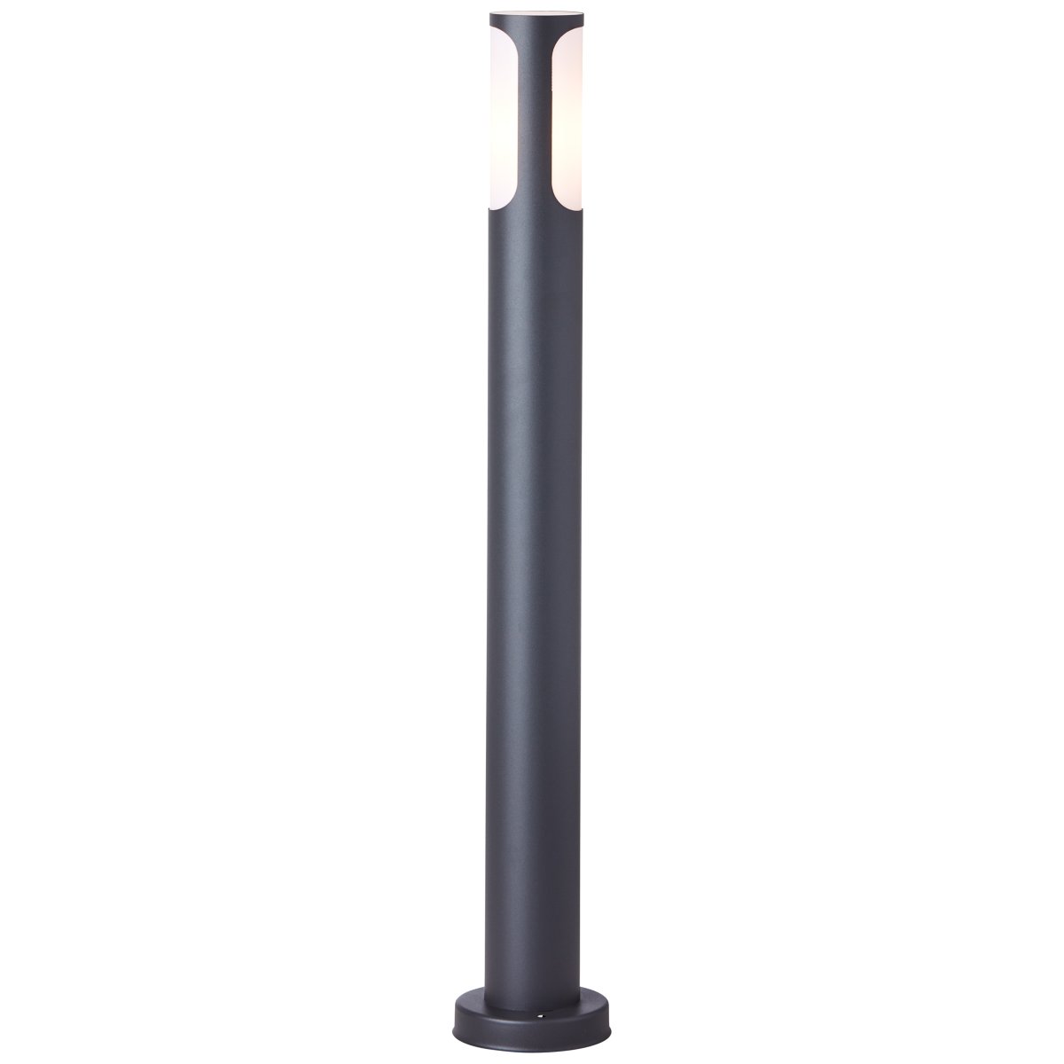 Gap 80cm antrasitt pullerter Fra Brilliant - Lampen har en IP44-klassifisering for beskyttelse mot sprutvann, noe som gj&oslash;r den egnet for utend&oslash;rs bruk selv der v&aelig;rbeskyttelsen er begrenset.