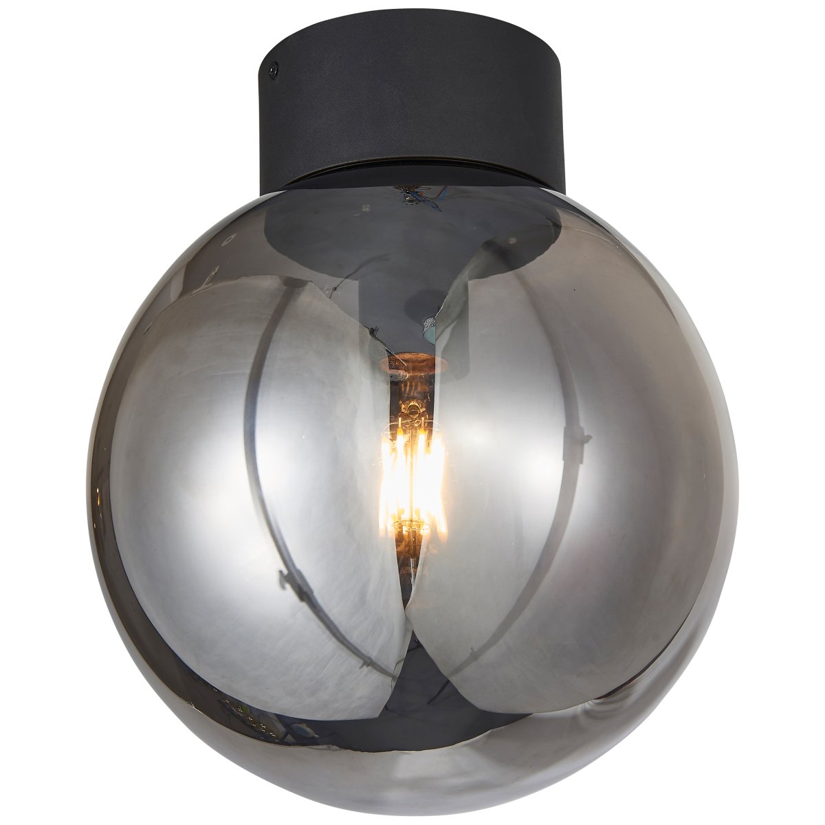 Astro Ø25 Svart plafond Fra Brilliant - Astro taklampe sprer et innbydende og vennlig lys n&aring;r du trenger det, uansett om det er i spisestuen eller gangen.