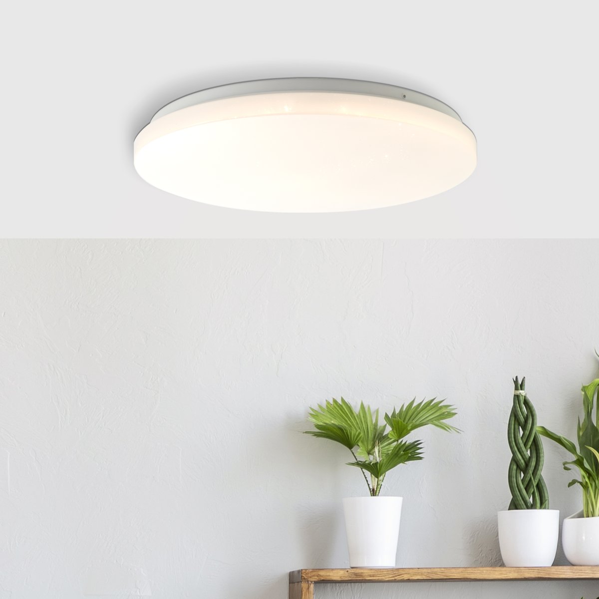 Farica Starry Ø34 Varm hvit plafond Fra Brilliant - Lampen har en stjernehimmeleffekt der flekker; Gjennomsiktige prikker p&aring; skjermen ligner skinnende stjerner, noe som gj&oslash;r den ideell for soverom og barnerom.