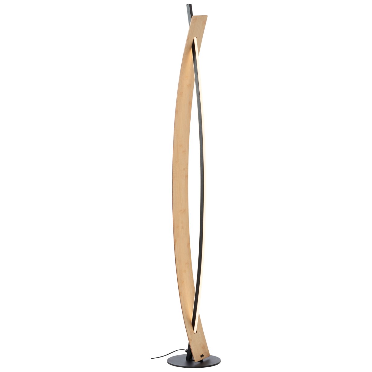 Visby Natur gulvlampe Fra Brilliant - Den staselige lampen p&aring; 120 cm er laget av metall og bambus, noe som gir den b&aring;de holdbarhet og en varm, innbydende estetikk.