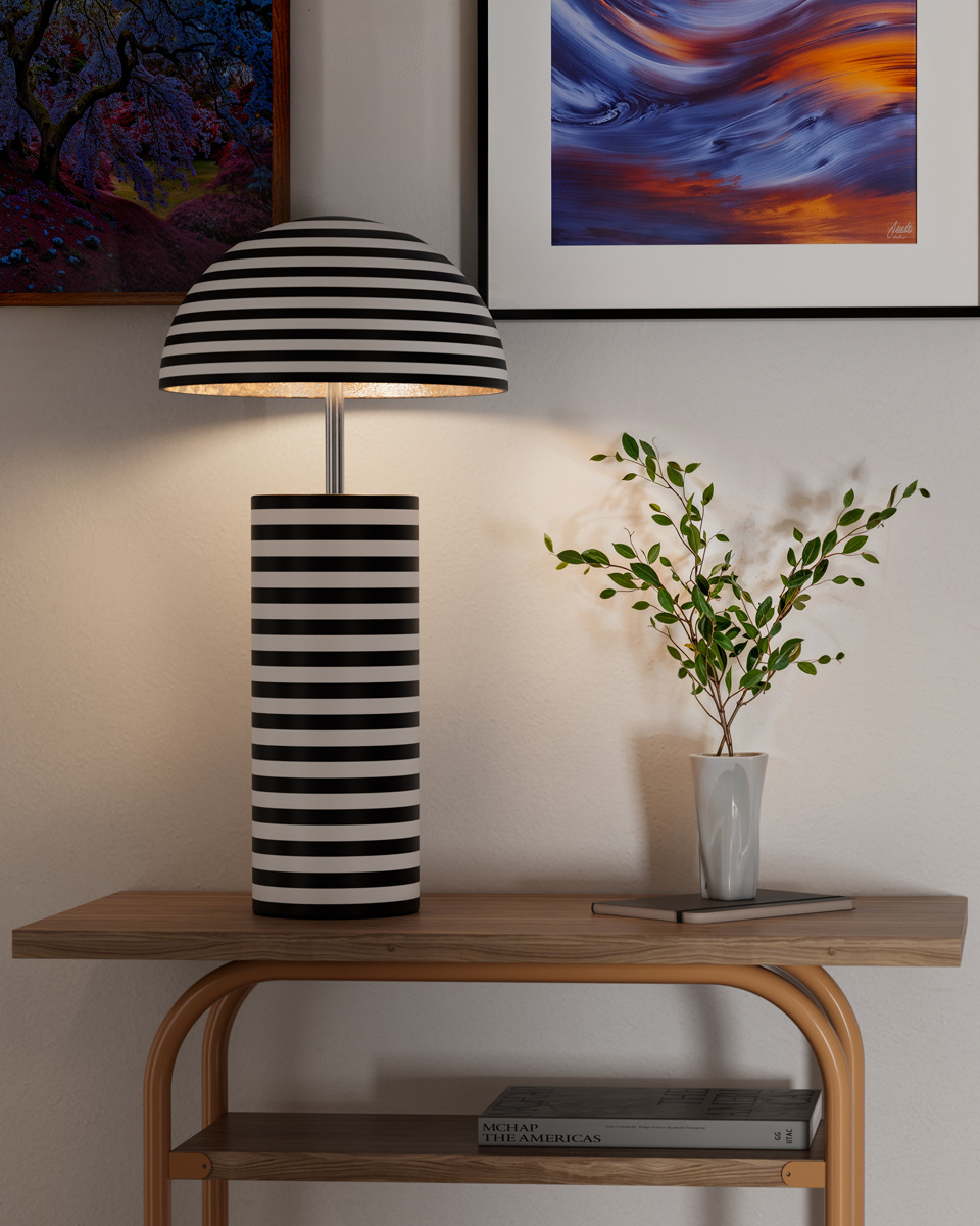 Stripe 50cm Svart og hvitt bordlampe Fra By Rydéns - Stripe er en moderne og dekorativ bordlampe designet av Lena Nyholm.