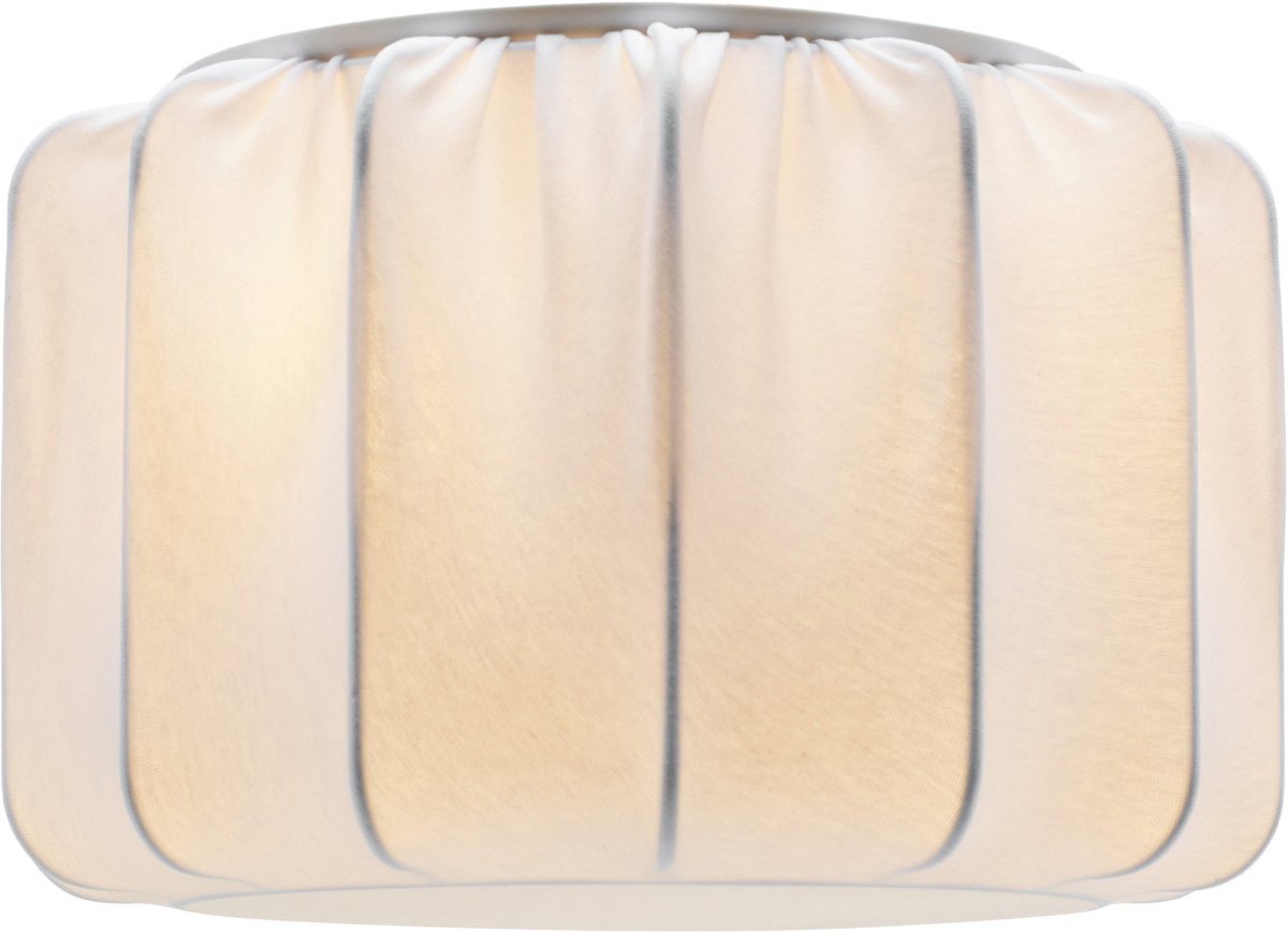 Iris Ø30 Hvit plafond Fra PR Home - Iris plafond er en del av en serie skjermer i forskjellige st&oslash;rrelser og former dekket i hvitt jerseystoff.