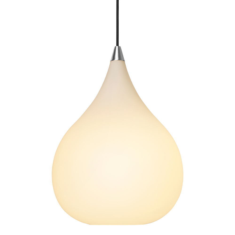 Drops Ø30 Hvit Taklampe Fra Halo Design - Skjermen laget av munnblåst opalglass skaper en fin lysspredning og i kombinasjon med detaljene i børstet aluminium bidrar lampen til en koselig atmosfære i rommet.