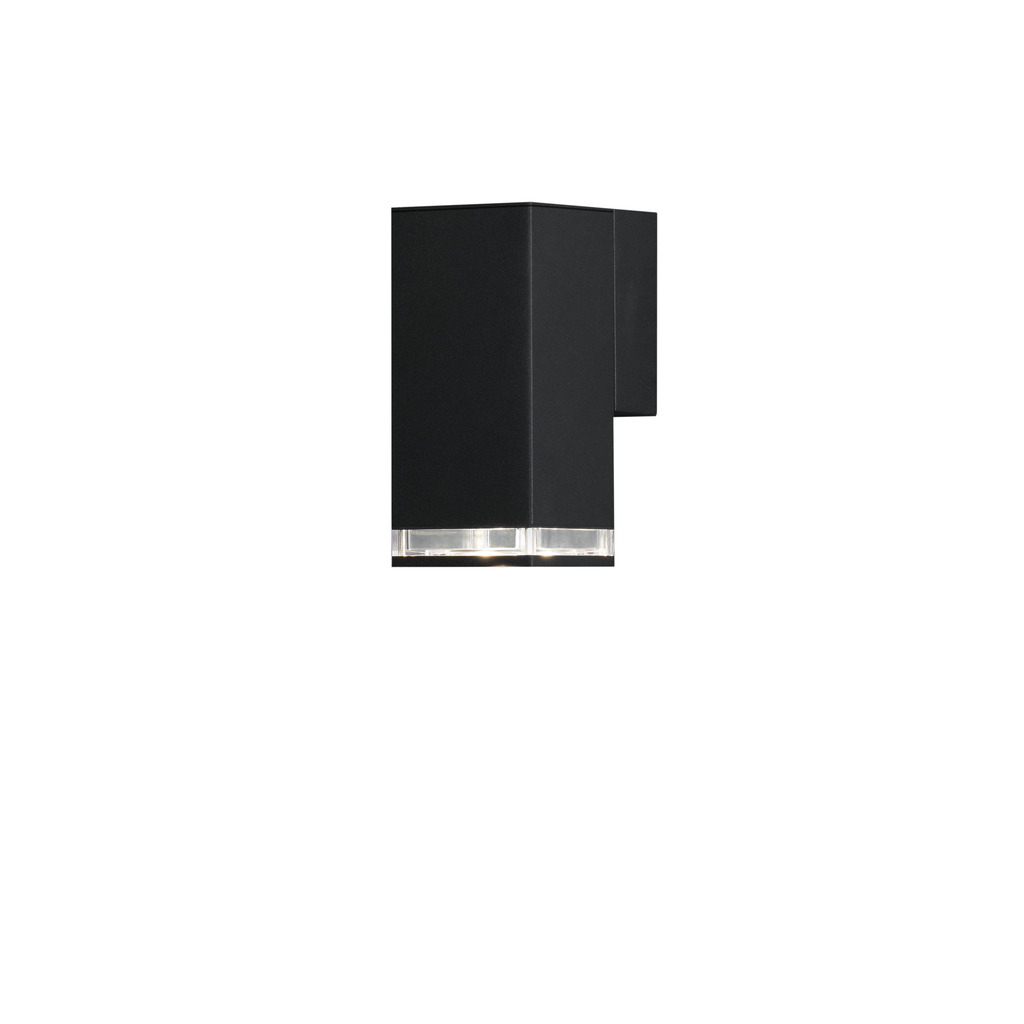Pollux Svart utendørslampe Fra Konstsmide - Lampen retter lyset nedover, noe som gir en myk og behagelig glød som skaper trygghet og eleganse i utemiljøet.