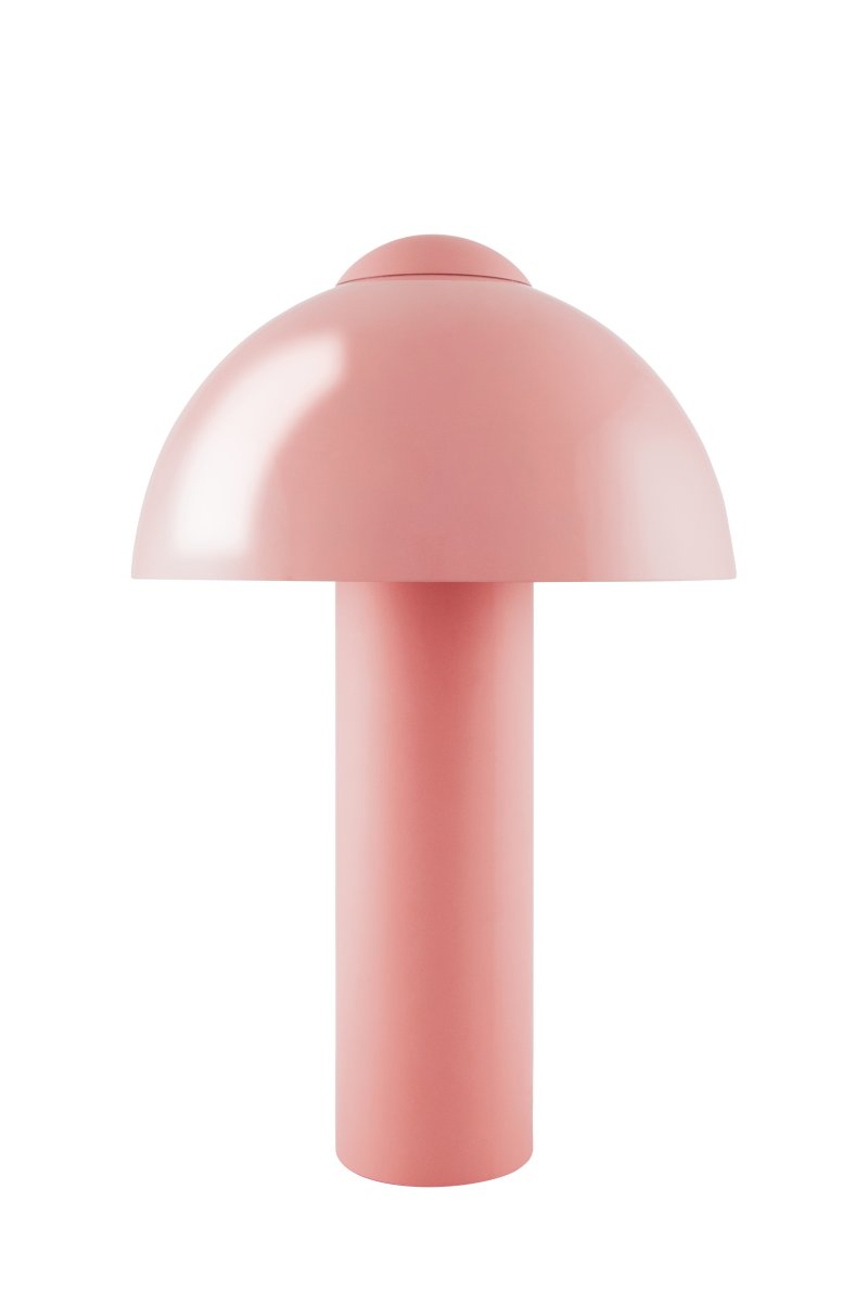Buddy 36cm Rosa bordlampe Fra Globen Lighting - Den matte lampebasen og toppen står i kontrast til en høyglanset lampeskjerm.