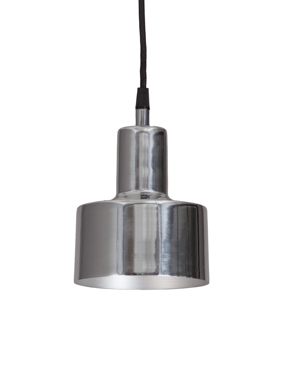 Solo Ø13 Krom vinduslampe Fra PR Home - Solo er en elegant vinduslampe i metall med minimalistisk design.