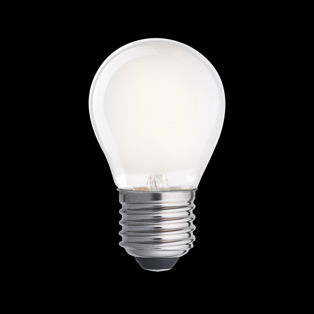 LED E27 kulepære matt 0,8W 2700K Hvit Fra Unison - KLASSISK globe matt E27 lyskilde med effekt p&aring;; 0,8W og et varmt lys p&aring; 2700K gir mykt og behagelig lys.