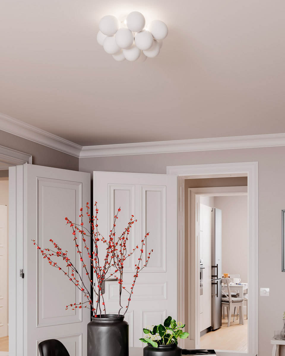 Gross Ø30 Hvit plafond Fra By Rydéns - Gross plafond er en dekorativ taklampe som best&aring;r av 12 klare glasskuler, hver med en diameter p&aring; 8 cm.