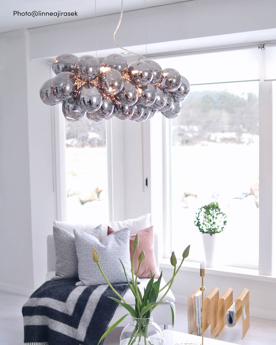 Gross Bar 80cm Røykfarget Taklampe Fra By Rydéns - Lampen er en del av den popul&aelig;re Gross-familien som er designet i sin helhet av By Ryd&eacute;ns.