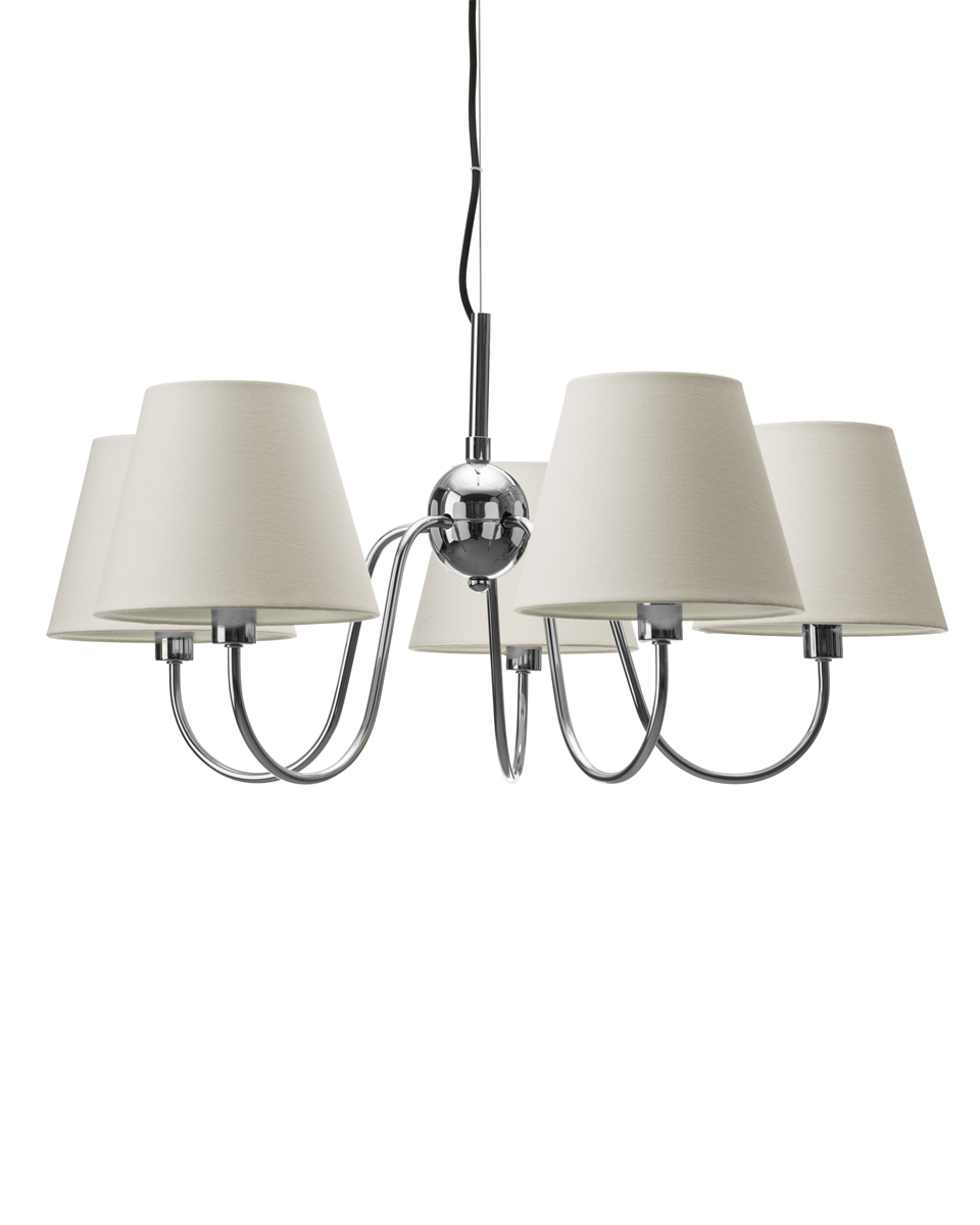 Lynx Ø75 Krom Taklampe Fra By Rydéns - Den gir et fint og behagelig lys fra de hvite tekstilskjermene, noe som skaper en varm og innbydende atmosf&aelig;re i rommet.