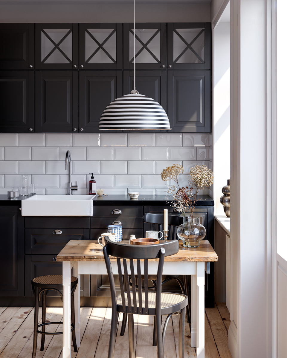 Stripe Ø45 Svart og hvitt Taklampe Fra By Rydéns - Kombinasjonen av det grafiske m&oslash;nsteret og s&oslash;lvfarget innside skaper et elegant og effektivt lys som sprer en varm og innbydende f&oslash;lelse i rommet.