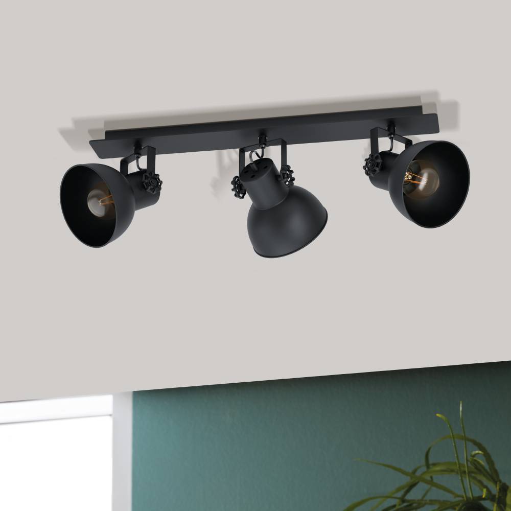 Barnstaple 3 Svart spotlight Fra Eglo - Dens minimalistiske, men t&oslash;ffe design er b&aring;de dekorativ og praktisk, og den er et utmerket valg for de som &oslash;nsker &aring; kombinere stil med funksjonalitet i hjemmet sitt.