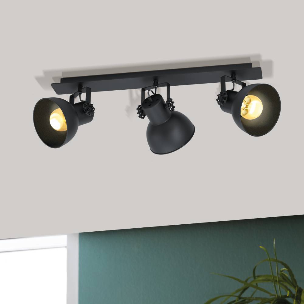 Barnstaple 3 Svart spotlight Fra Eglo - Dens minimalistiske, men t&oslash;ffe design er b&aring;de dekorativ og praktisk, og den er et utmerket valg for de som &oslash;nsker &aring; kombinere stil med funksjonalitet i hjemmet sitt.