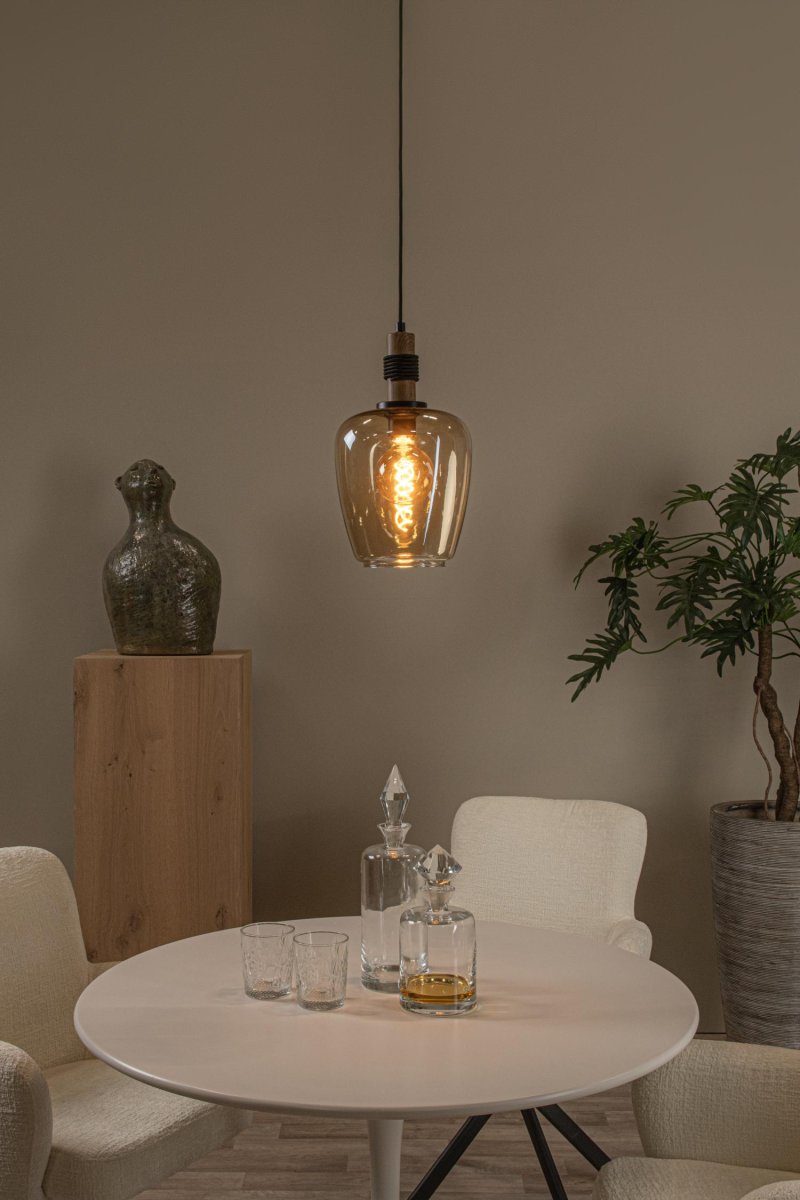 Ilona Ø22 Rav Taklampe Fra Lucide - Ved &aring; koble taklampen til en dimmer kan du skape en magisk og vintage-inspirert atmosf&aelig;re.