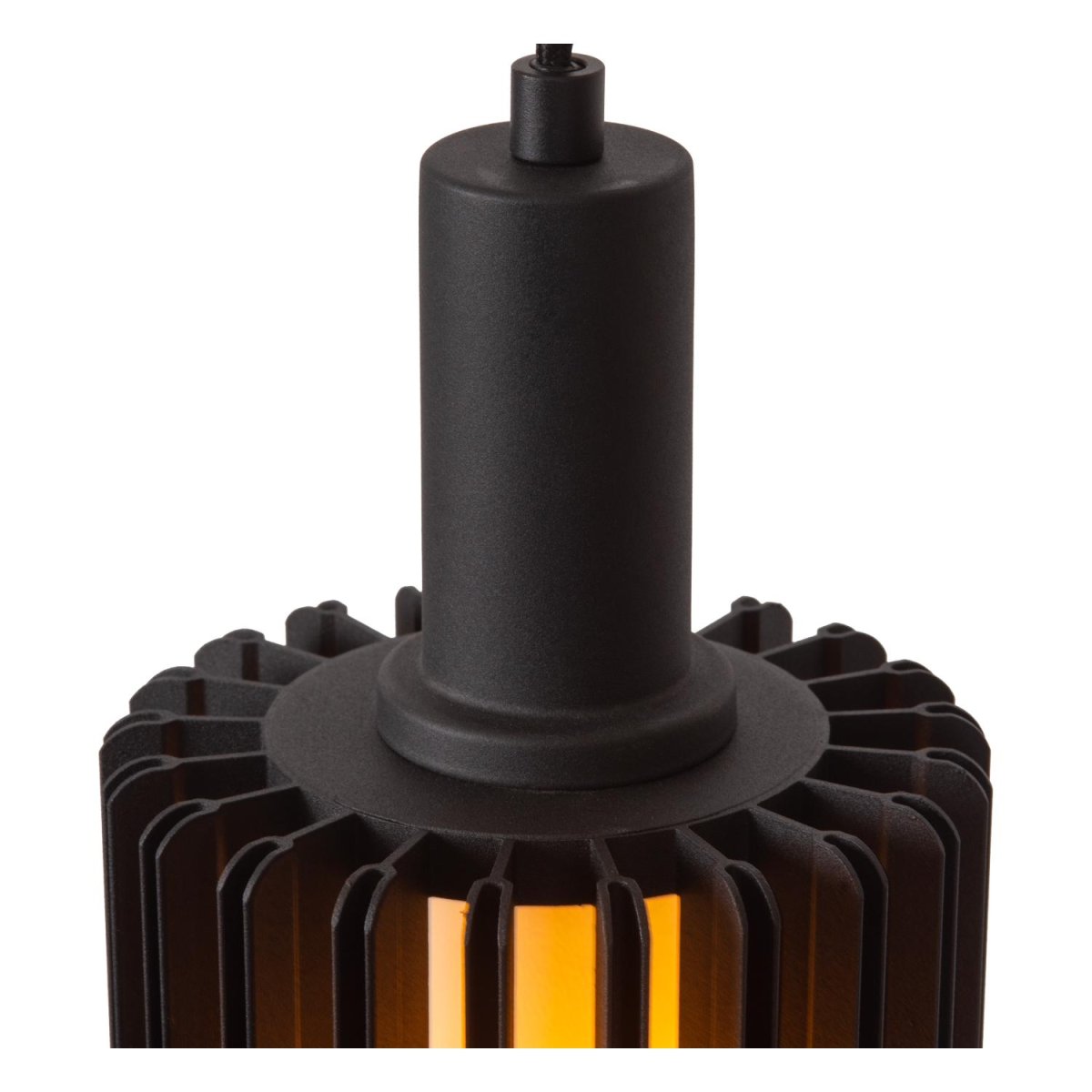 Lambres Ø40 Svart Taklampe Fra Lucide - Hvert anheng har en ramme av fine metallribber som omslutter en diffusor i frostet glass, som skaper et mykt og jevnt varmt hvitt lys.