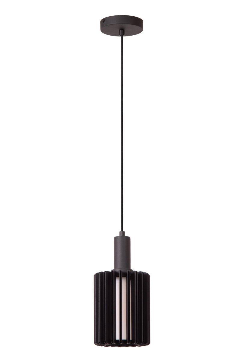 Lambres Ø15 Svart Taklampe Fra Lucide - Det sylindriske anhenget har en ramme av fine metallribber som omslutter en kuppel av frostet glass, og skaper et mykt, diffust varmt hvitt lys.