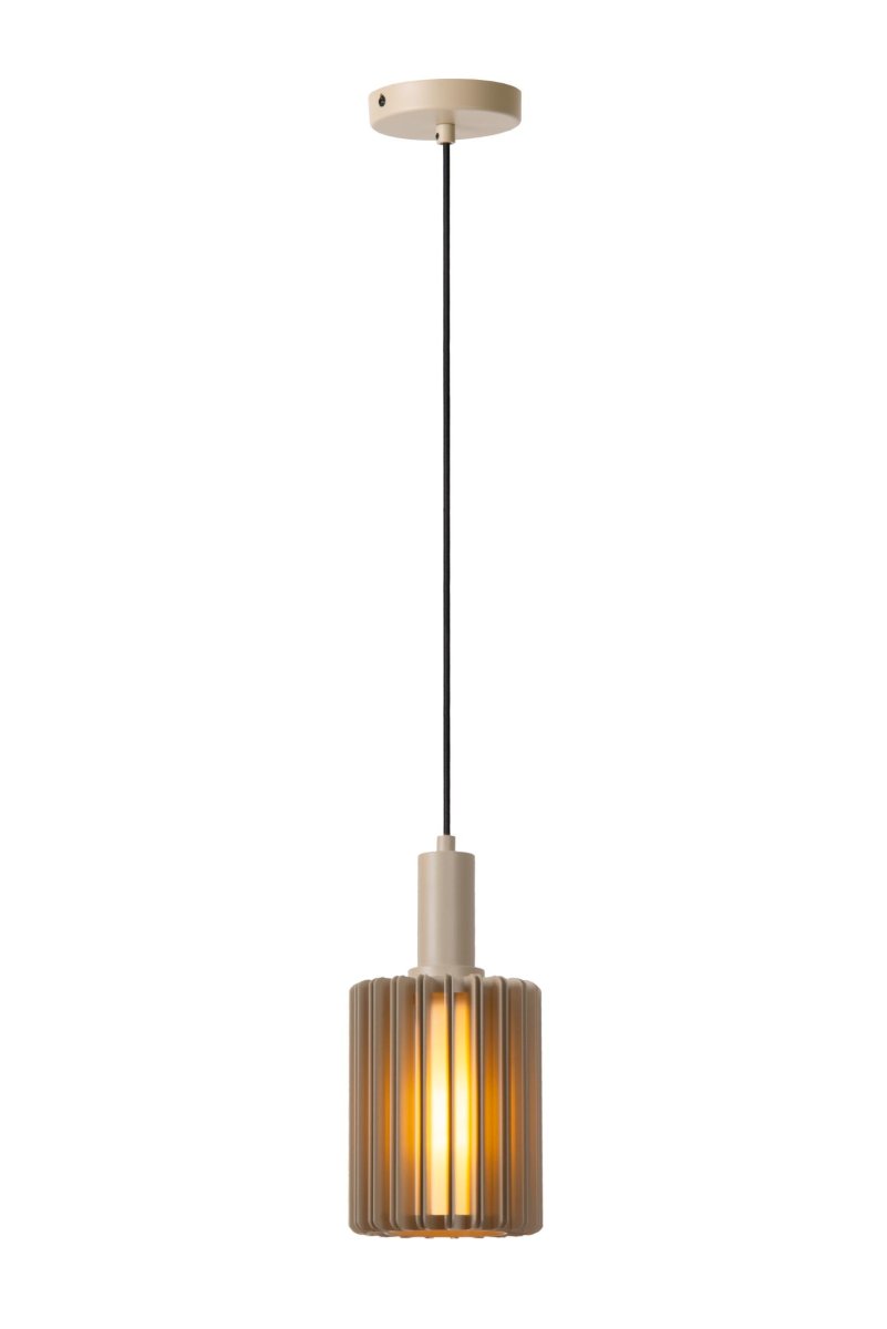 Lambres Ø15 Taupe Taklampe Fra Lucide - Det sylindriske anhenget har en ramme av fine metallribber som omslutter en kuppel av frostet glass, og skaper et mykt, diffust varmt hvitt lys.