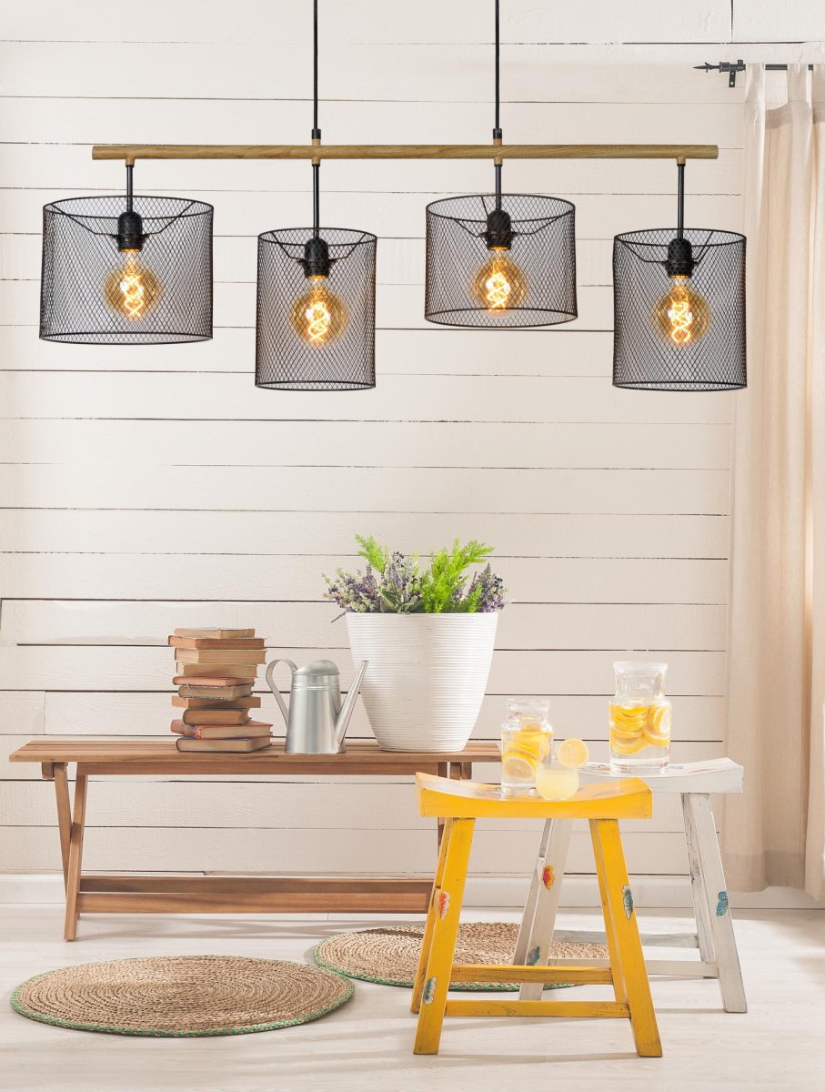 Baskett 107cm Svart Taklampe Fra Lucide - Med fire lyspunkter som er elegant beskyttet, kan du enkelt justere lysstyrken og atmosf&aelig;ren ved &aring; koble lampen til en ekstern dimmer.