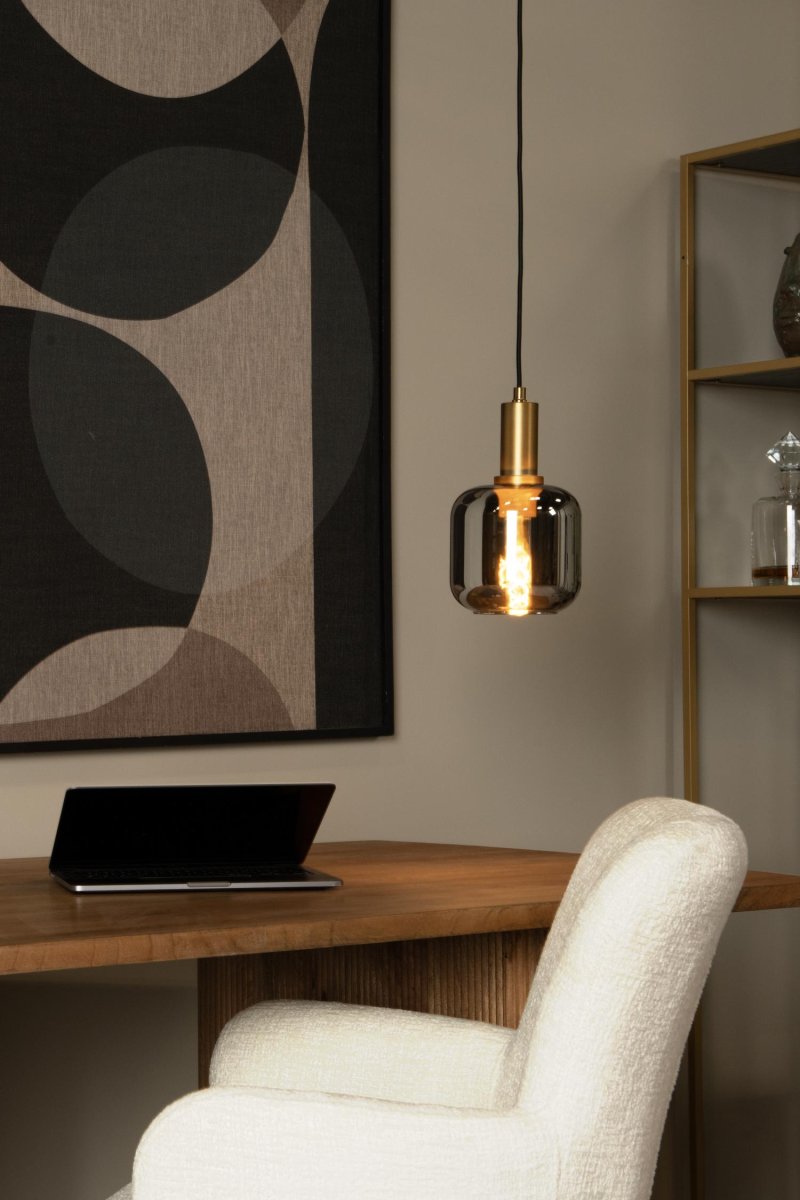 Joanet Ø16 Røykfarget Taklampe Fra Lucide - Glass og messing av høy kvalitet er den perfekte formelen for stilig design, og Joanet-pendellampen har virkelig vært en pioner.
