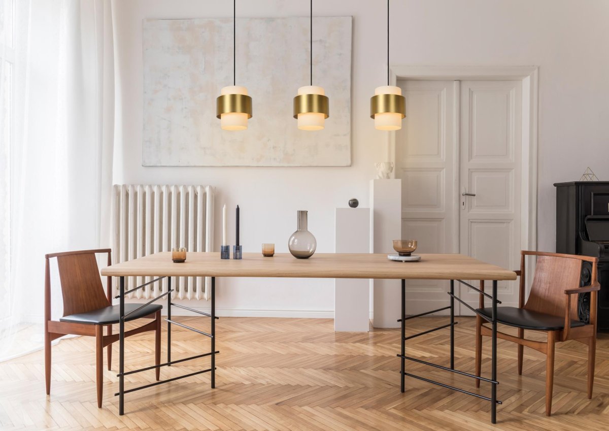 Firmin 110cm Matt gull/messing Taklampe Fra Lucide - Koble Firmin til en dimmer for å skape en koselig atmosfære til hver middag.