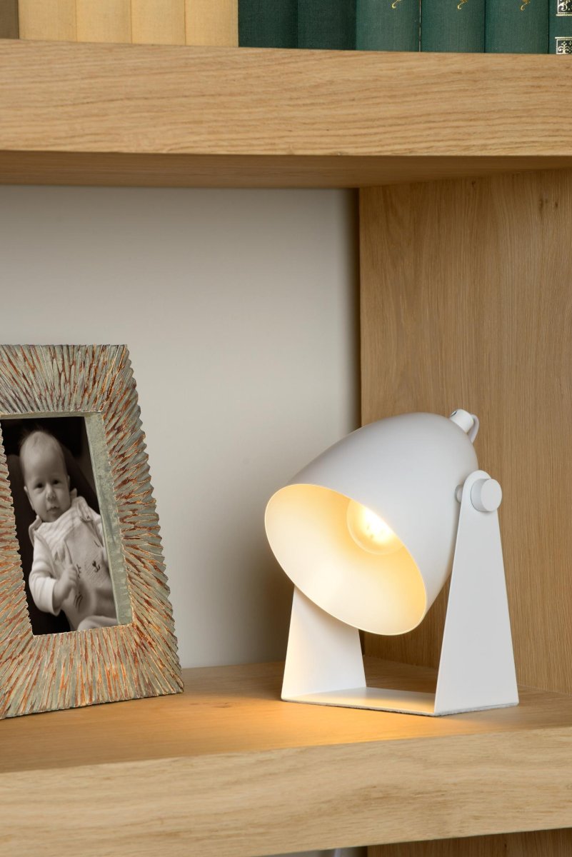 Chago 20cm Hvit bordlampe Fra Lucide - Chago gjør det bra på; et bord, sidebord eller til og med et nattbord.