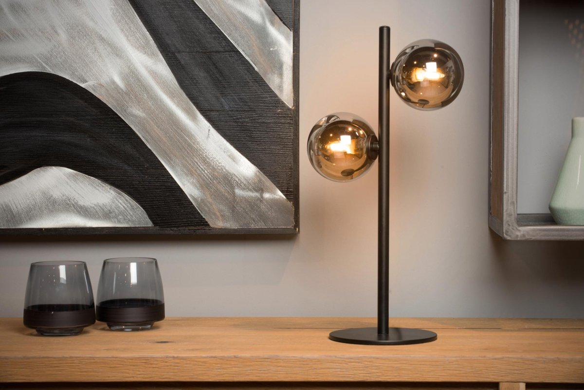 Tycho 43cm Røykfarget bordlampe Fra Lucide - Tycho bordlampe skylder blant annet sitt retro-utseende til valget av materialer av høy kvalitet: høykvalitets stål og klart glass gir denne luksuriøse lampen formen.