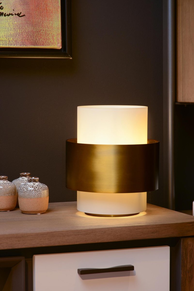 Firmin 24cm Matt gull/messing bordlampe Fra Lucide - Du kan enkelt slå Firmin på og av med strømbryteren på; ledningen.