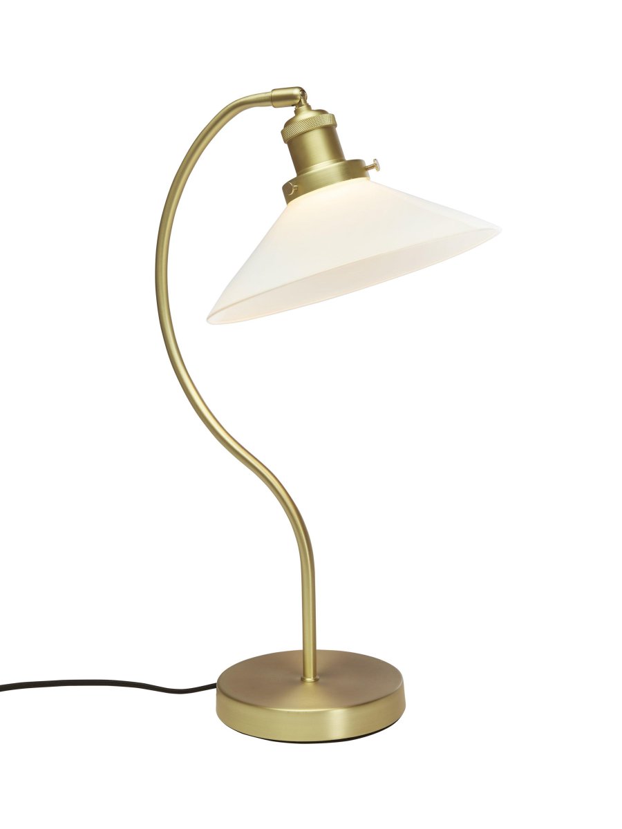 Axel 50cm Messing skrivebordslampe Fra PR Home - Glassskjermen er montert på; metallbuen med tre skruer som i seg selv er en vakker detalj og gir den klassiske følelsen.