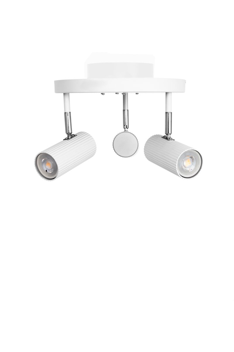 Hubble 3 Hvit spotlight Fra Globen Lighting - Hubble er en praktisk spotlight med r&oslash;rformede og riflede aluminiumsskjermer.