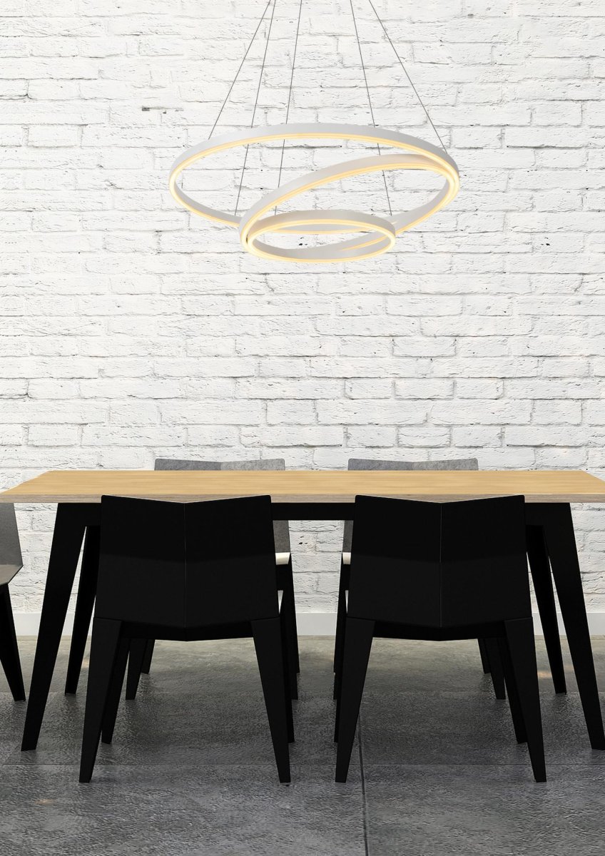 Triniti Ø80 Hvit Taklampe Fra Lucide - Unike produktegenskaper:Med integrert dimbar LED-lyskildeUtstyrt med varmt hvitt lys (3000K)Denne lampen er høydejusterbarLett å koble til en dimmer (ekskl.
