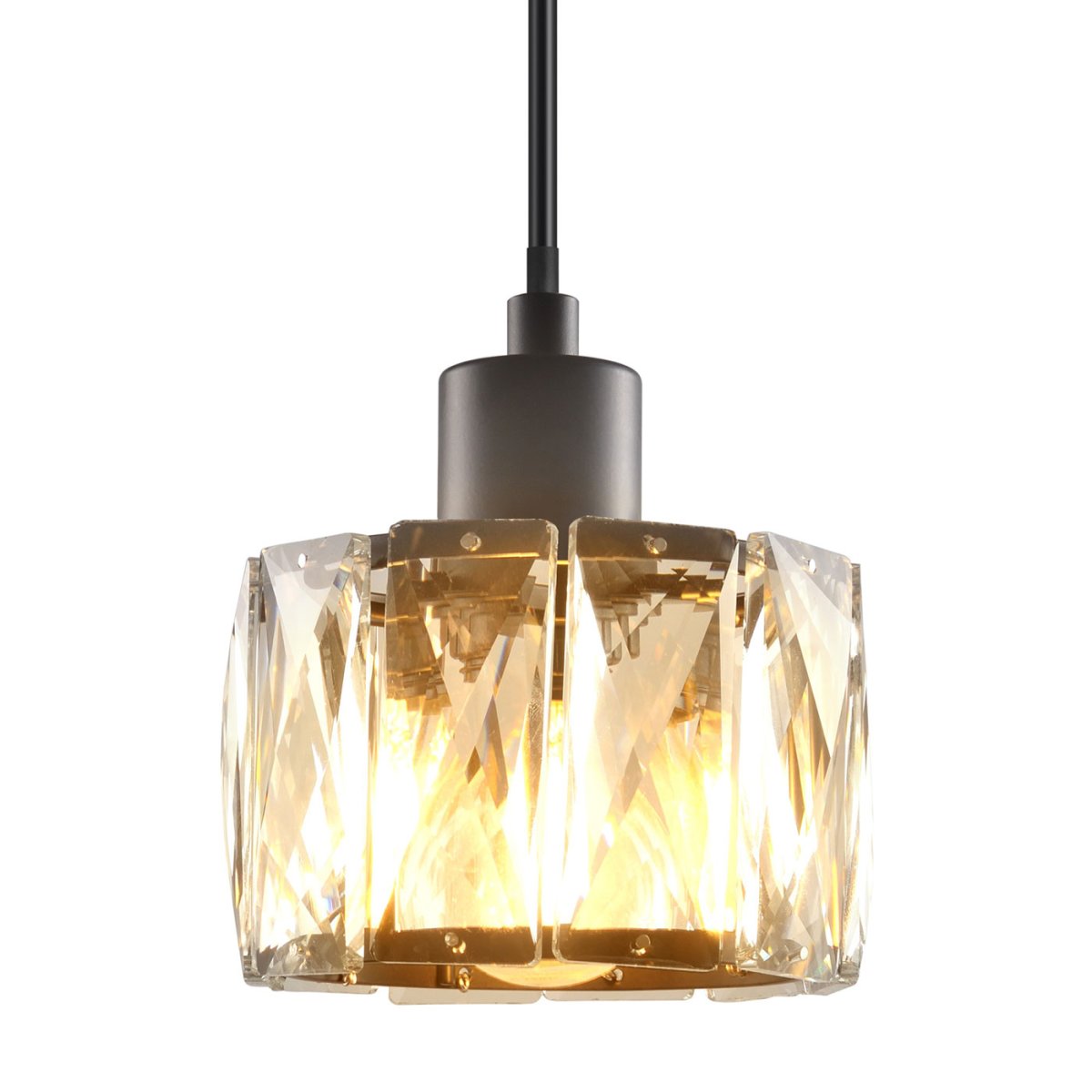 Michelle Ø10 Svart vinduslampe Fra Oriva - Denne sofistikerte vinduslampen kombinerer moderne, svarte detaljer med en vakker glasskuppel som reflekterer lyset på en unik måte.