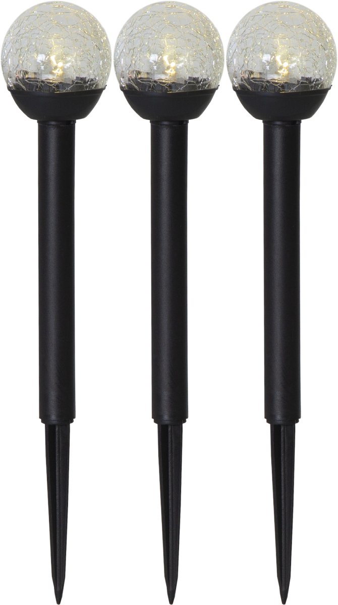 Roma 3-p Svart solcellelampe Fra Star Trading - Sett med 3 6 cm glasskuler p&aring;&aring; Svart pinne som er fin til &aring; pynte i hagen eller i blomsterpotter utend&oslash;rs.