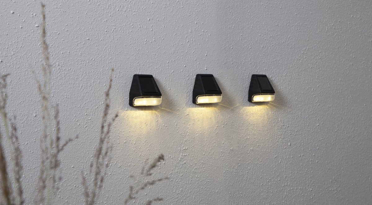 Mini 3-p Svart solcellelampe Fra Star Trading - Soldrevne små lanterner i en pakke med 3.