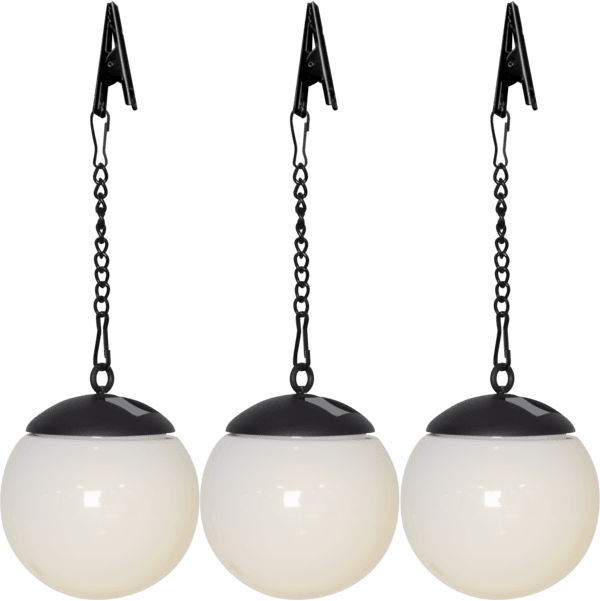 Globus 3-pk Hvit solcellelampe Fra Star Trading - Globus i en pakke med 3 er stilige hengende solcellelamper laget av hvitt PS som er enkle &aring; henge opp med den medf&oslash;lgende 13 cm lange kjeden og klipsen.