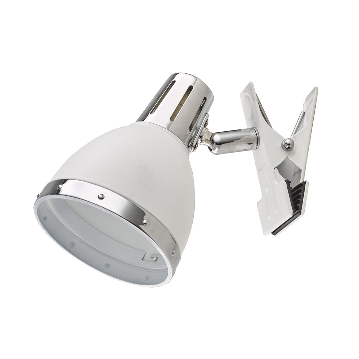 Klämma Hvit klemmelampe Fra Oriva - Klamma-lampen i hvitt metall med kromdetaljer er en fleksibel belysningsløsning.