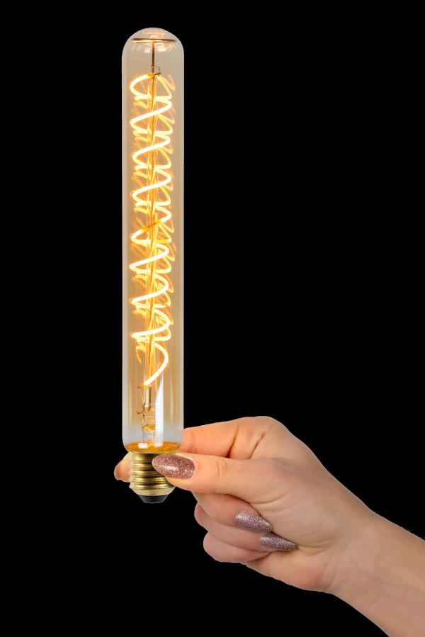E27 Rørlampe 25cm 4,9W Fra Lucide - LED-lampen har de energieffektive egenskapene til en lavenergilampe og det stilige vintage-utseendet til en gammel lysp&aelig;re.