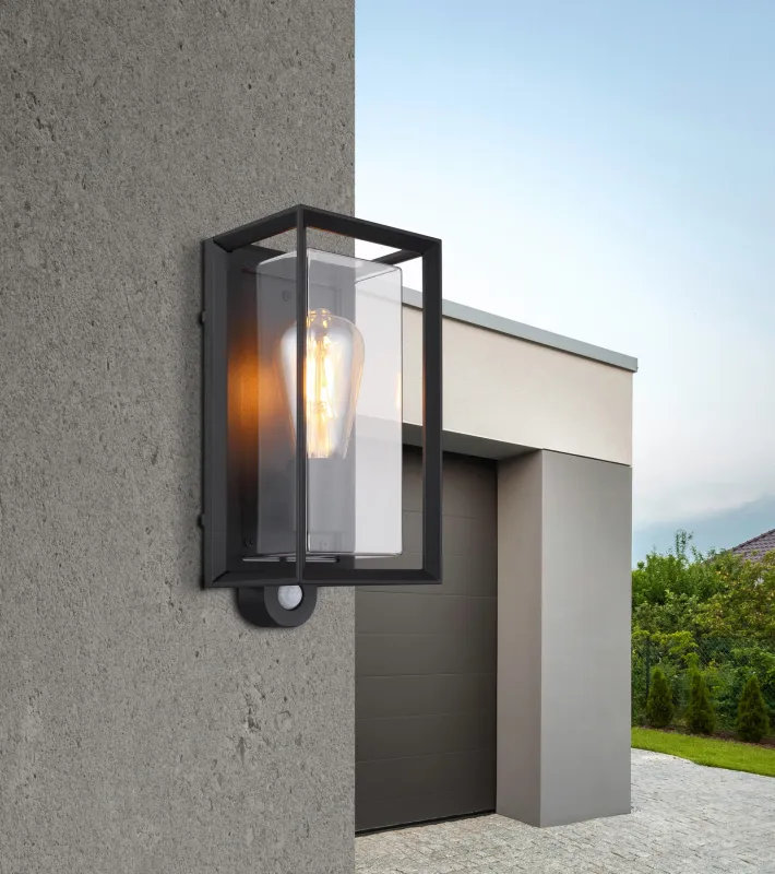 Logana Svart utendørslampe Fra Globo Lighting - Med sin rektangul&auml;ra design och unika ljusspridning kombinerar den stil och funktion.