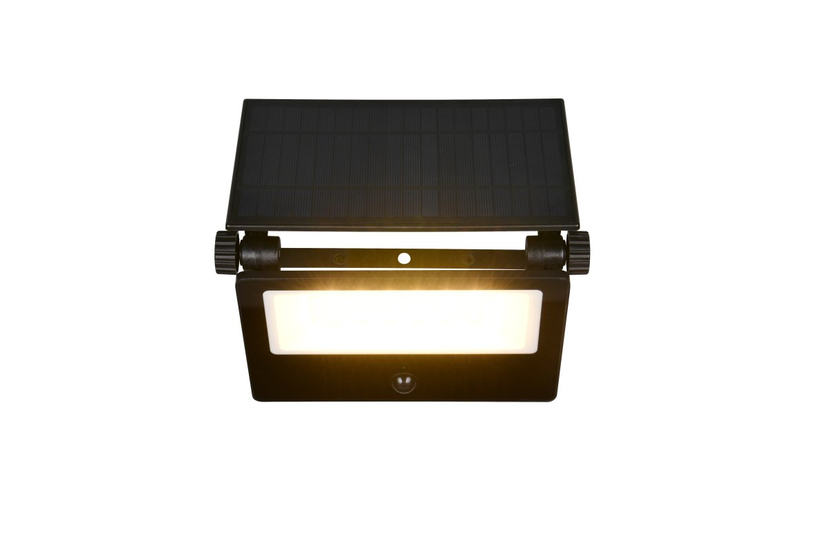 Moura 15cm Svart utendørslampe Fra Trio Lighting - Moura er et kraftig og miljøvennlig utelys med integrert solcellepanel og oppladbare batterier.