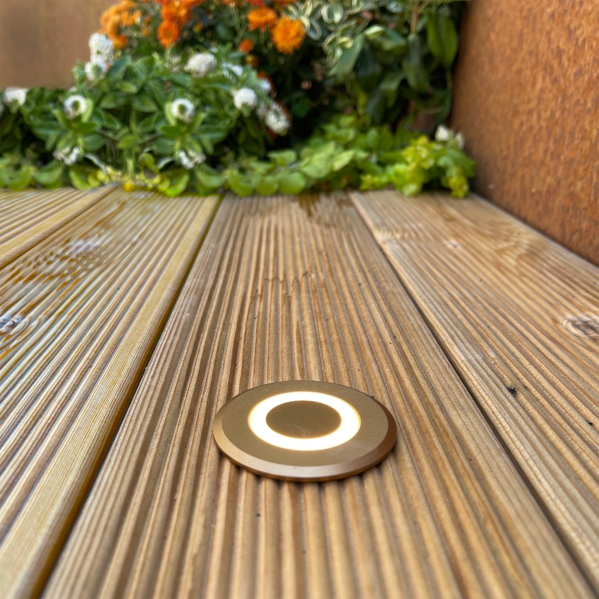 Lynx Bronse Fra Lightson - Lynx kan brukes som mark&oslash;r ved et trinn eller enden av en trapp; et niv&aring;&aring; i treverdenen.