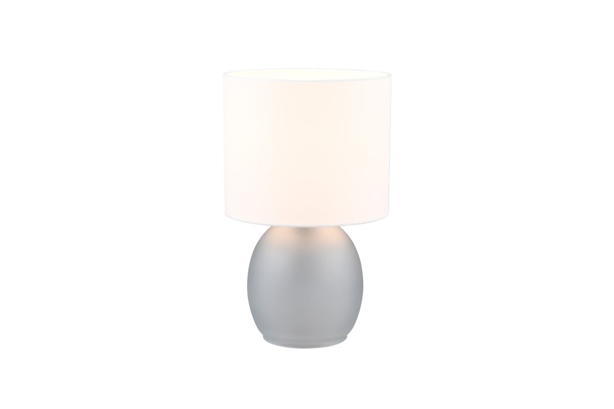 Vela 30cm Grå bordlampe Fra Trio Lighting - Den sofistikerte fargekombinasjonen av hvitt og grått fullfører designet til lampen og gir et moderne preg, noe som gjør den til en ideell interiørdetalj i hjemmet ditt.