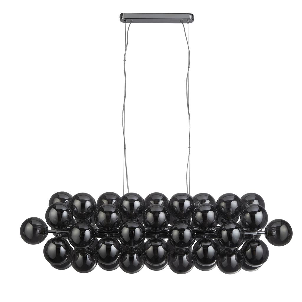 Berry 100cm Røykfarget Taklampe Fra Searchlight - Berry er en taklampe som virkelig tar opp plass – Med totalt 25 lyskilder omgitt av røykfargede glasskupler i en moderne, minimalistisk stil, er den et garantert blikkfang i ethvert rom.