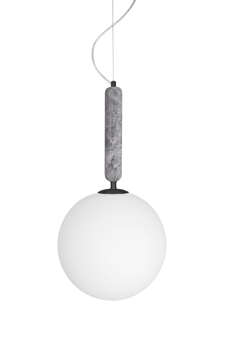 Torrano Ø30 Grå marmor Taklampe Fra Globen Lighting - Stein er et naturlig materiale, fargen og nyansene i marmorering varierer og skaper et unikt m&oslash;nster for hvert m&oslash;bel.