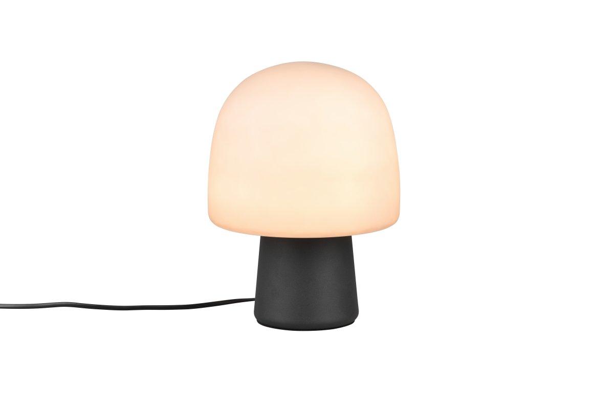 Steen 27cm Svart bordlampe Fra Trio Lighting - Den praktiske ledningsbryteren gjør den enkel å bruke, og den passer perfekt som en dekorativ lyskilde på; en byr&aring; eller skjenk.