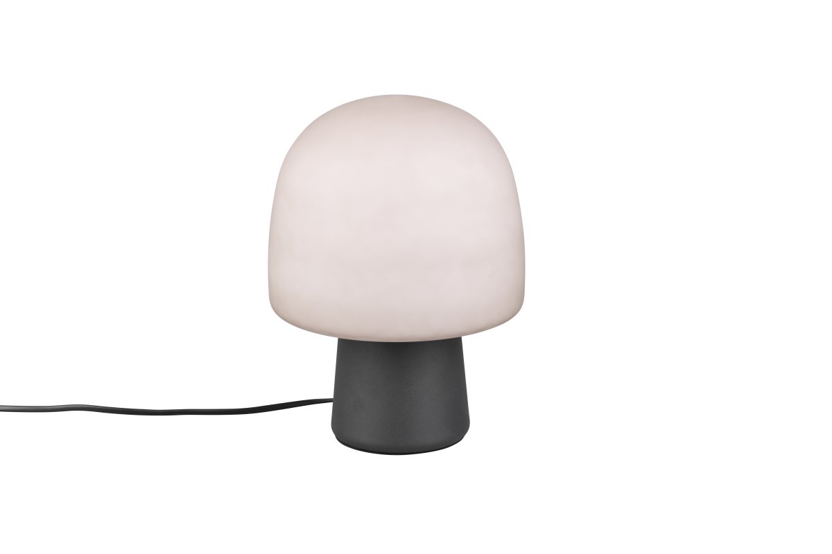Steen 27cm Svart bordlampe Fra Trio Lighting - Den praktiske ledningsbryteren gjør den enkel å bruke, og den passer perfekt som en dekorativ lyskilde på; en byr&aring; eller skjenk.