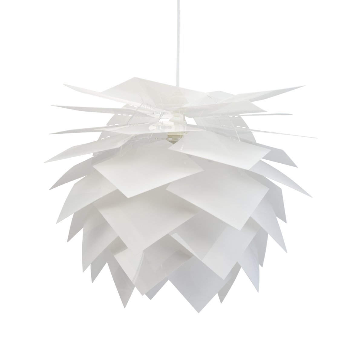 Pineapple Ø45 Hvit Taklampe Fra Dyberg Larsen - Ananas er et utmerket valg for deg som er ute etter en lampe som er like mye en interiørdetalj som et stearinlys.
