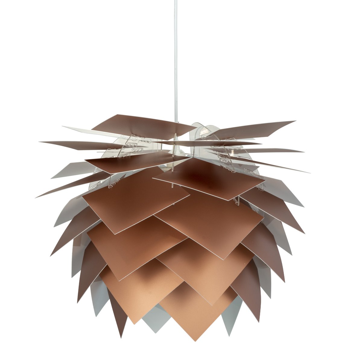 Zoom bilde av Pineapple Ø45 Kopper Taklampe Fra Dyberg Larsen - Ananas er et utmerket valg for deg som er ute etter en lampe som er like mye en interi&oslash;rdetalj som et stearinlys.